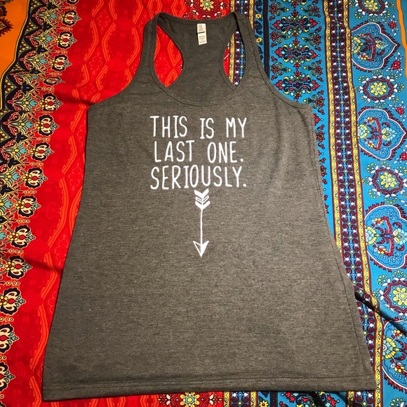 Pregnancy announcement tank-top - Picture 1 of 3